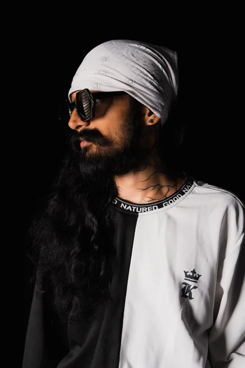 King Lotuss studio portrait 7
